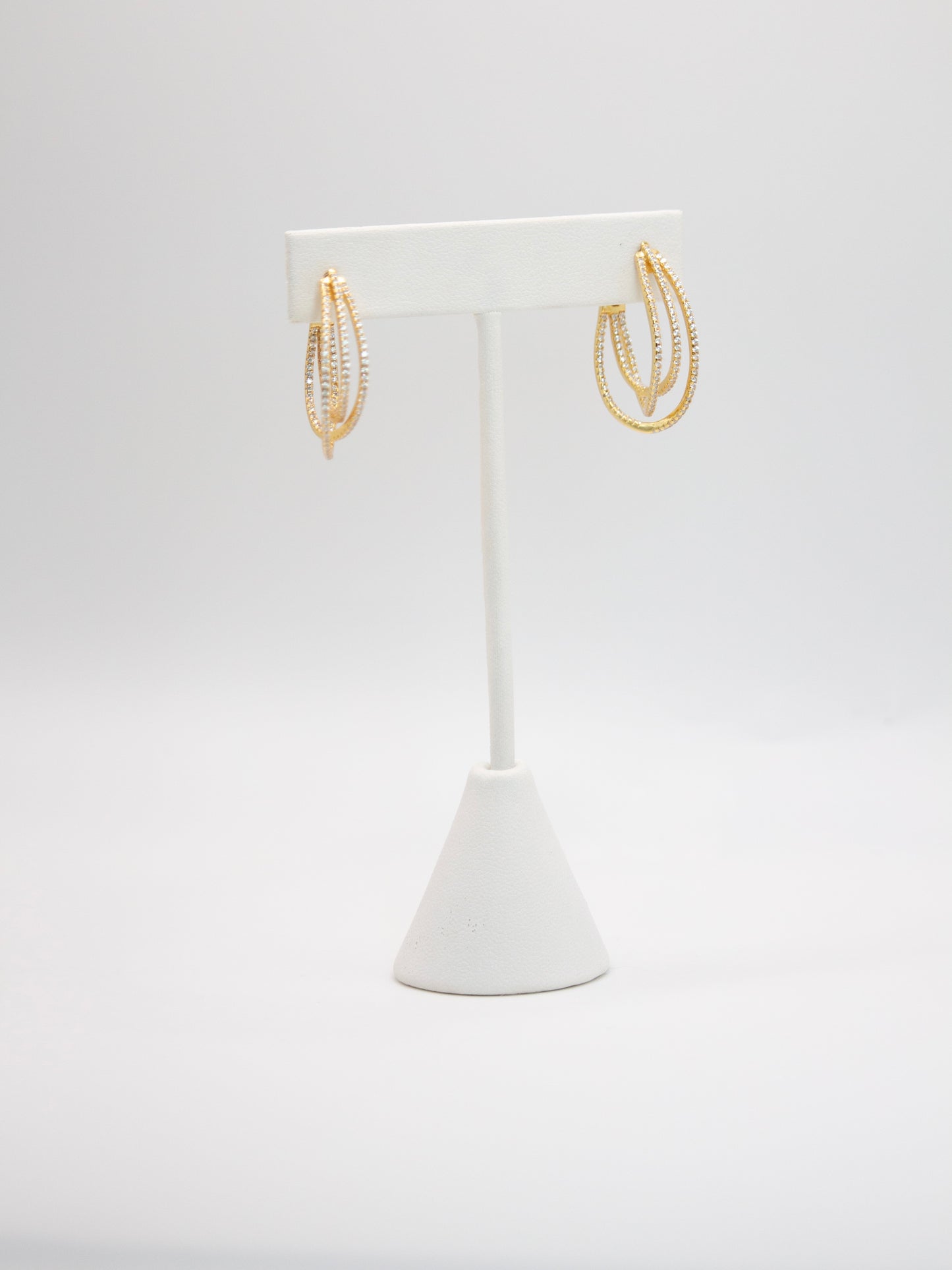 ARETES LOVE