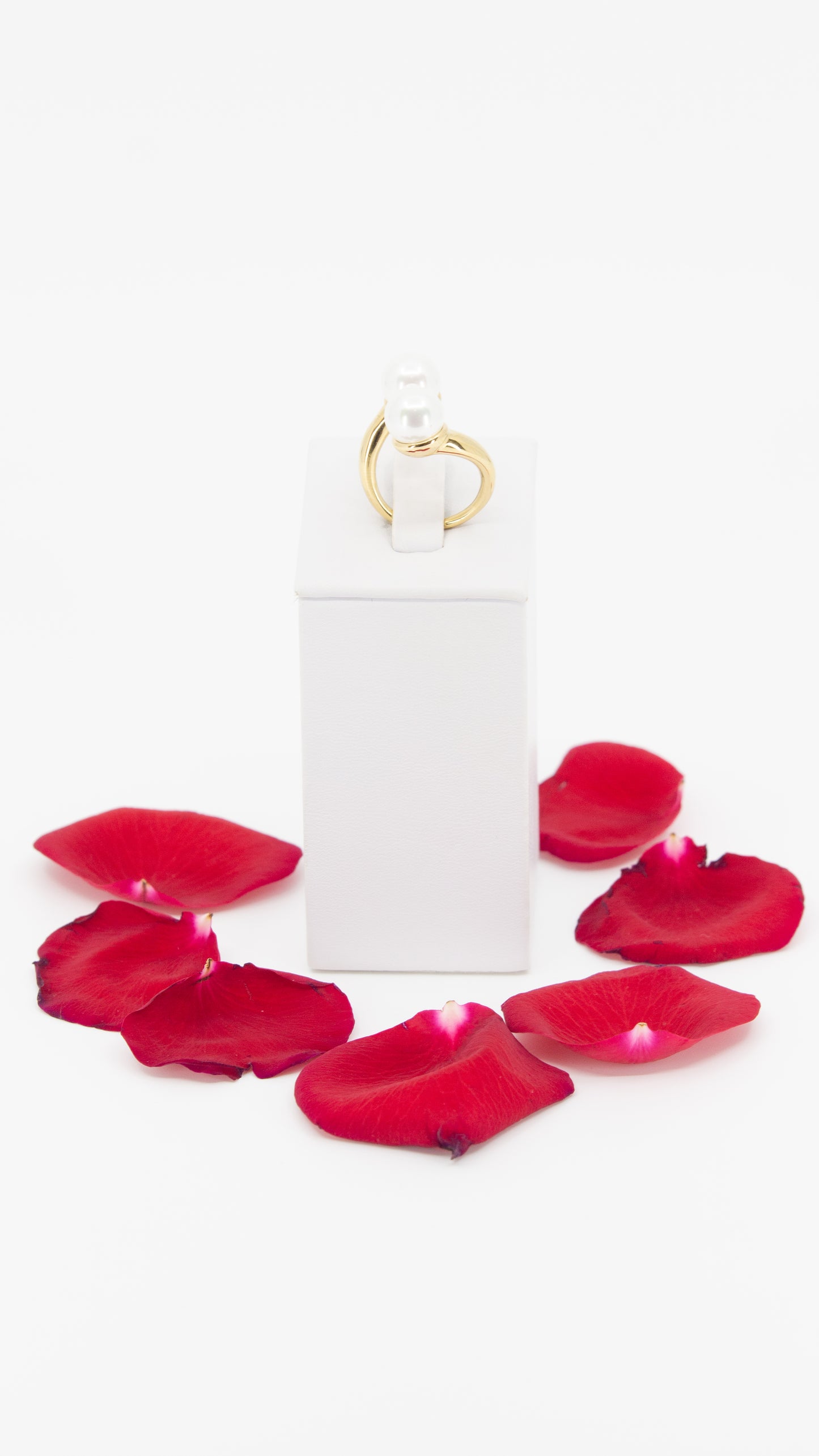 Anillo de perlas ajustable