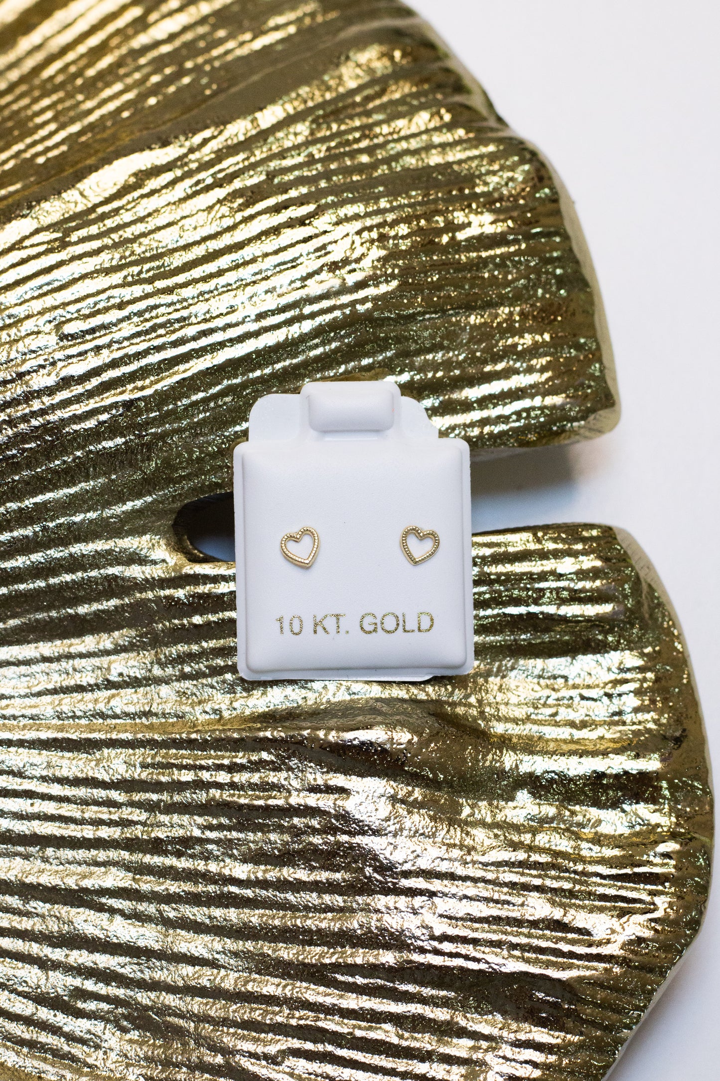ARETES DE HEART