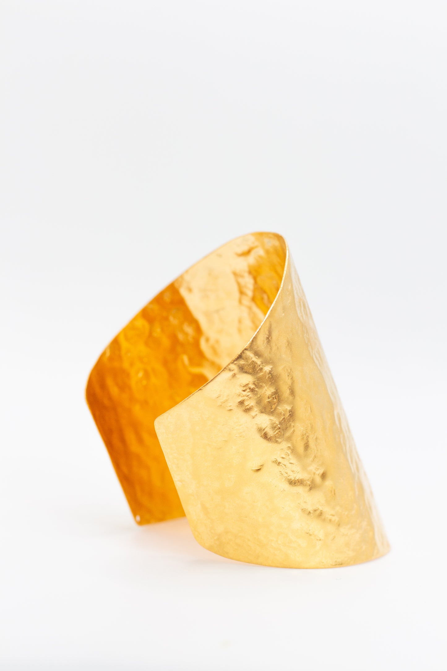 BRAZALETE CON TEXTURA