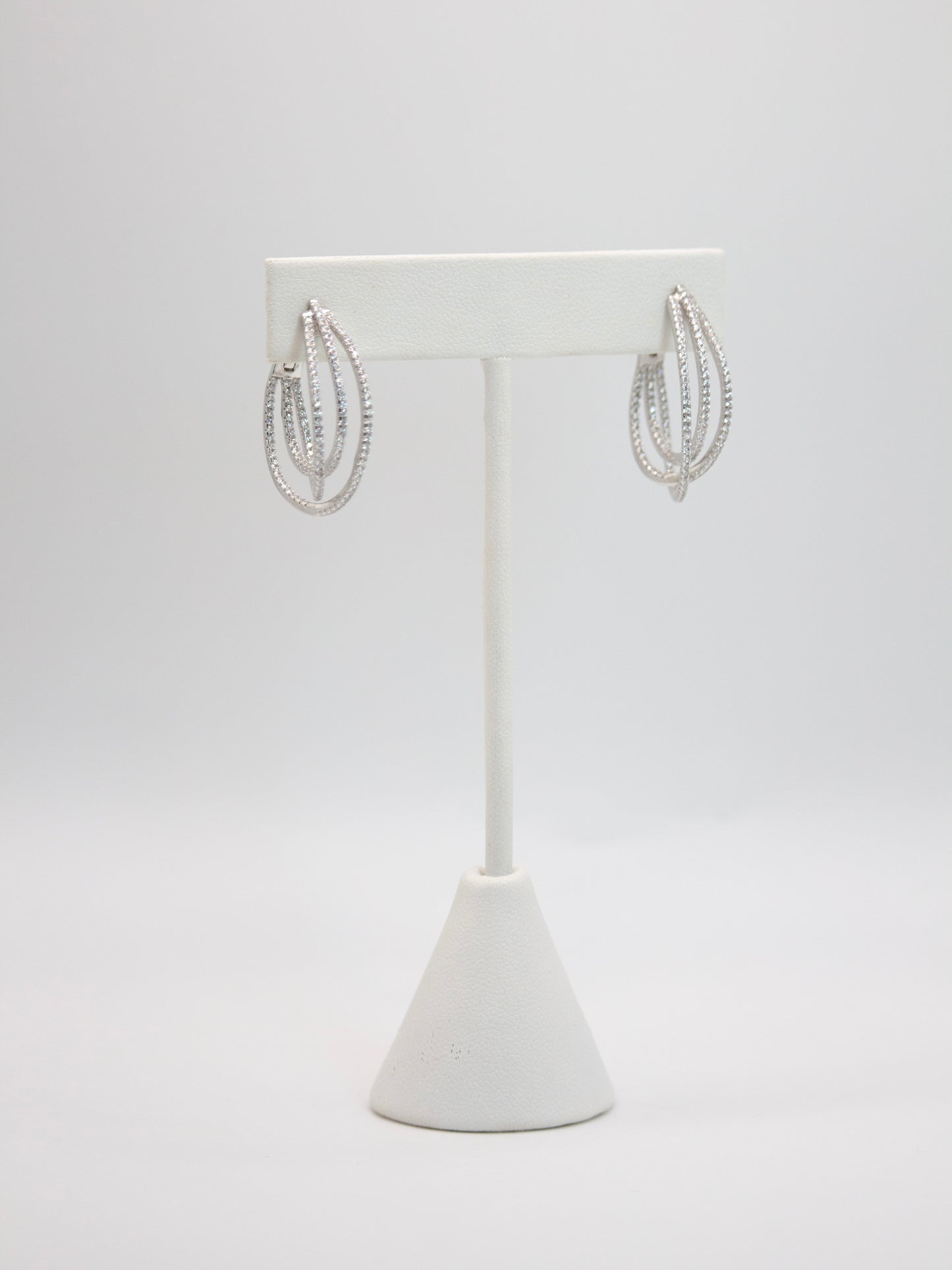 ARETES LOVE
