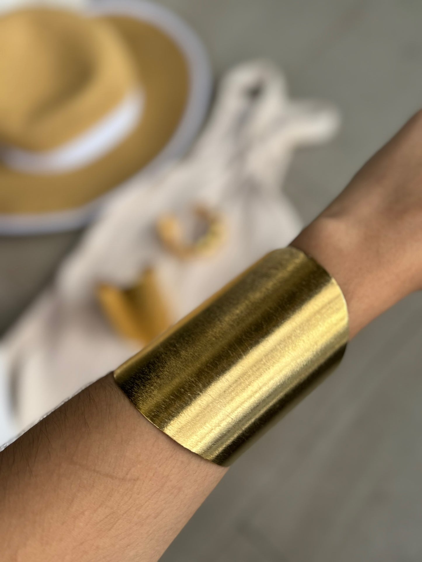 BRAZALETE CON LIZO