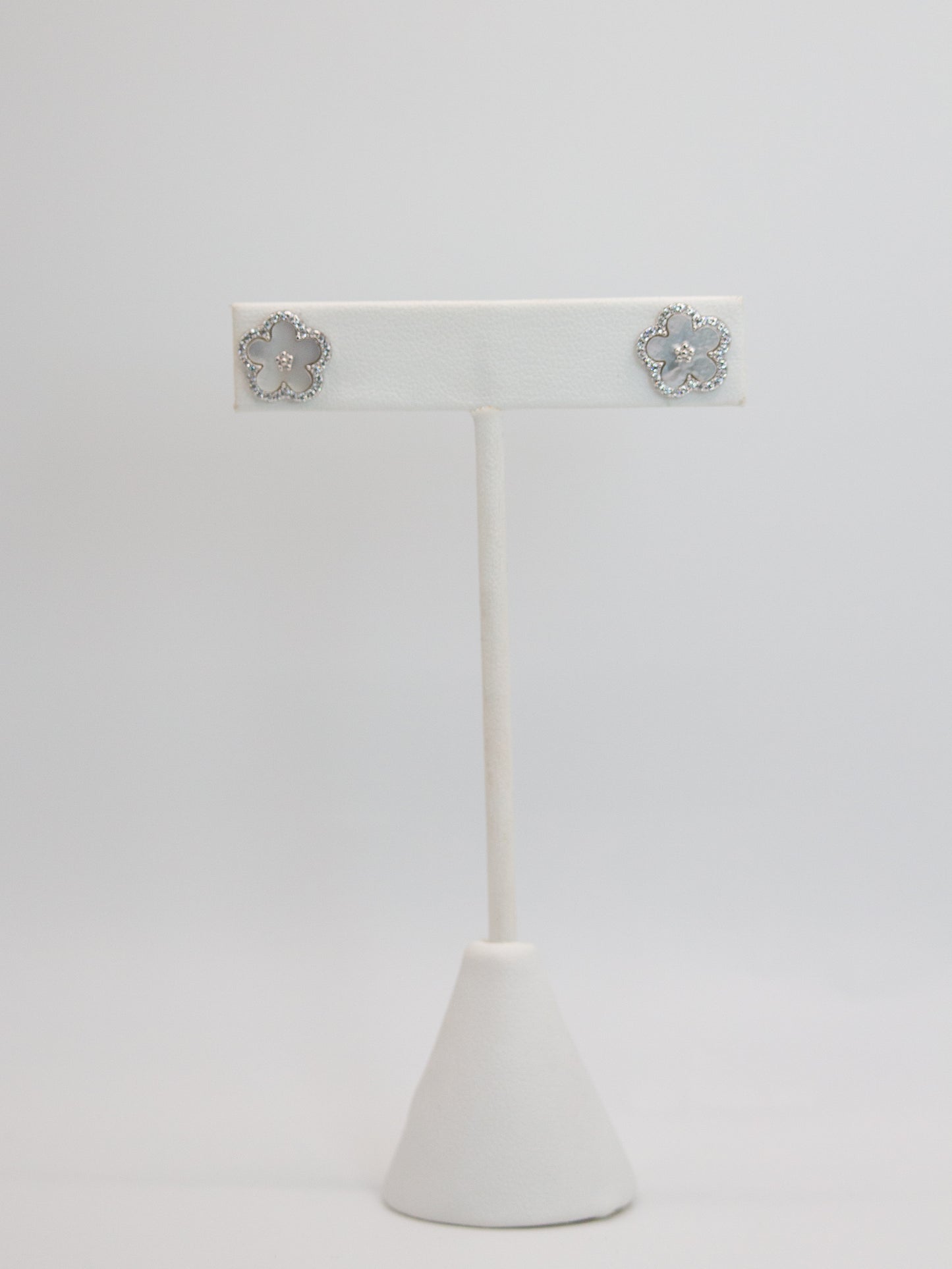 ARETES NICO
