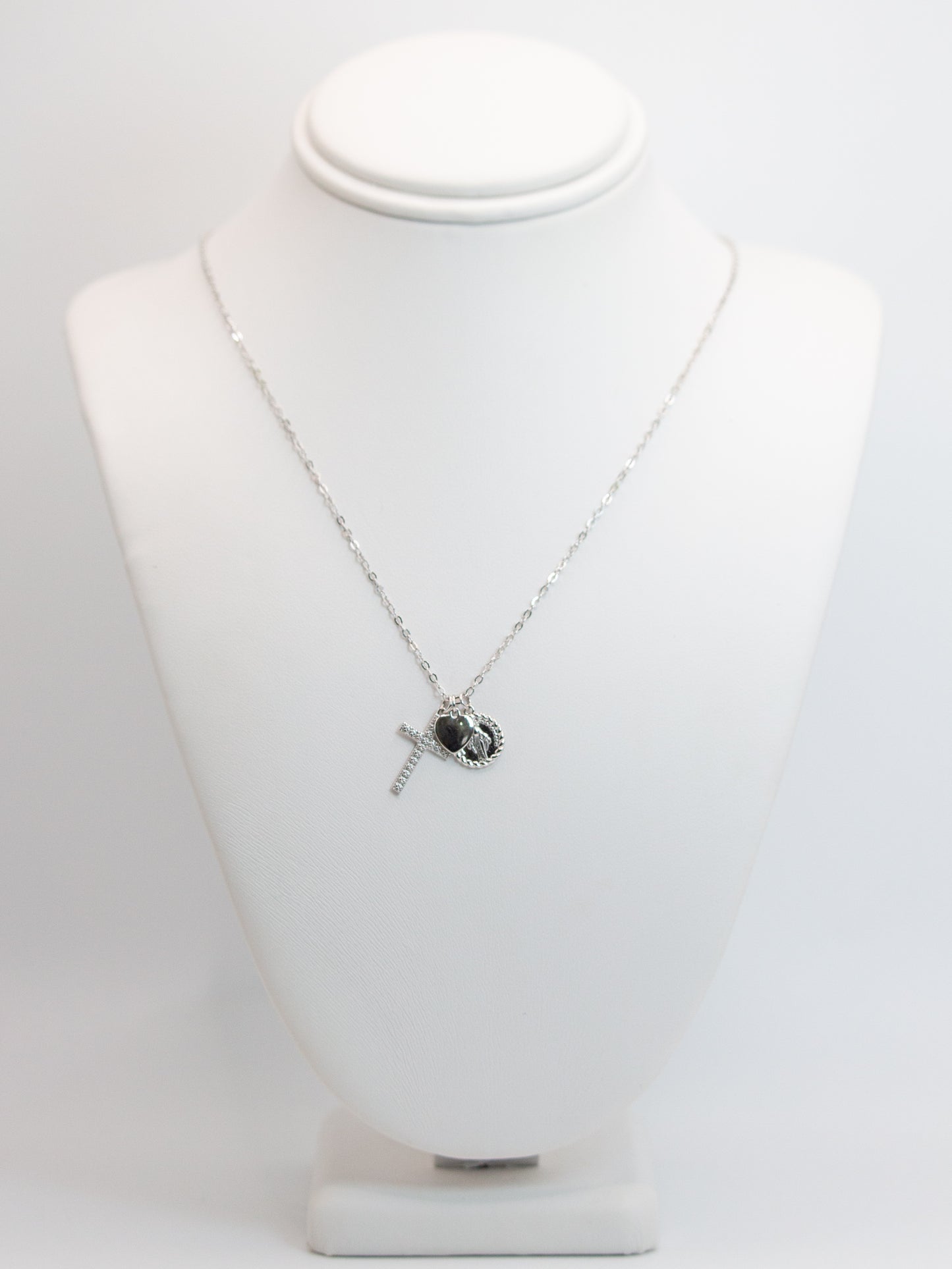 CADENA CROSS AND HEART