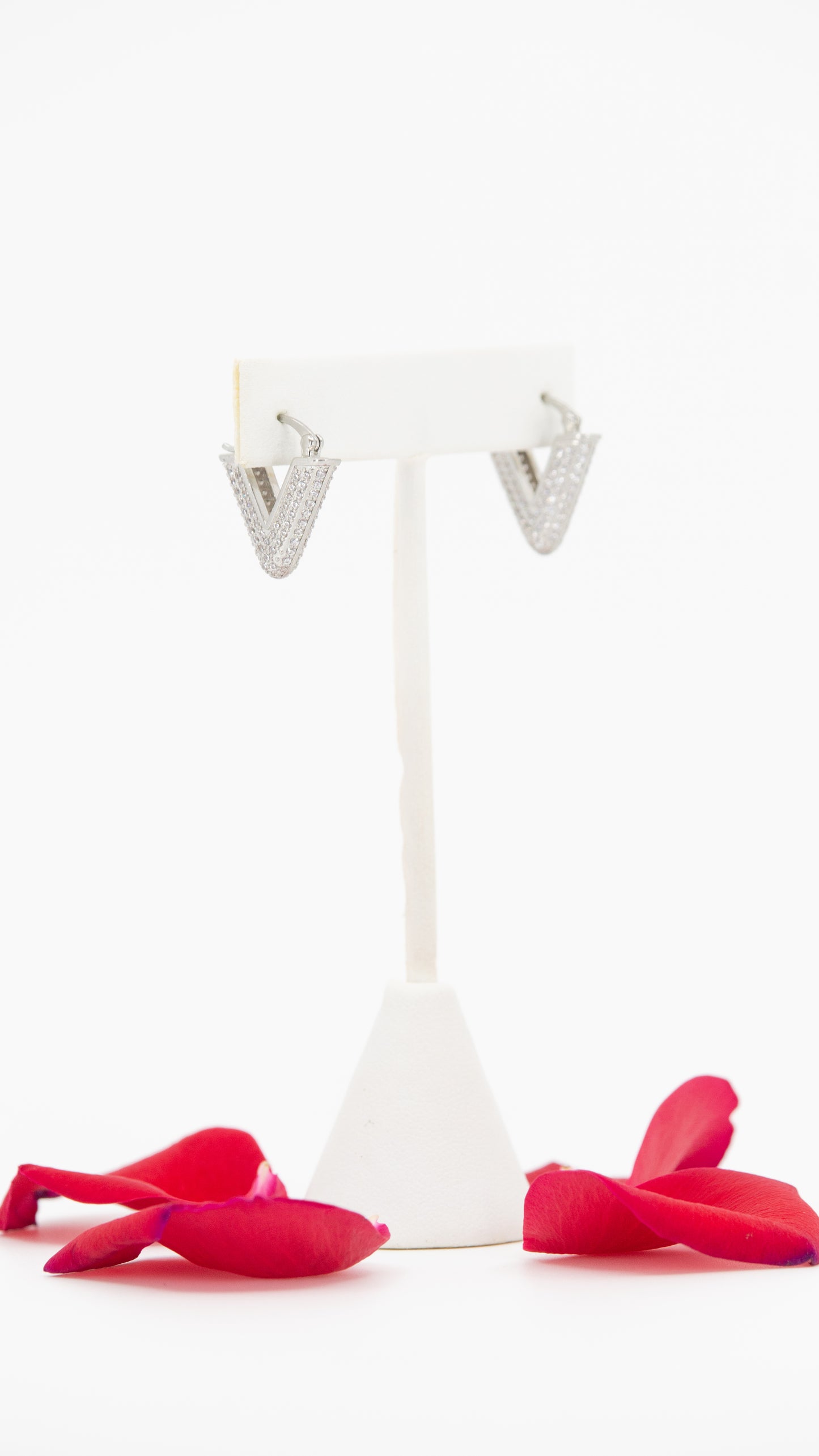 ARETES VALENTINE