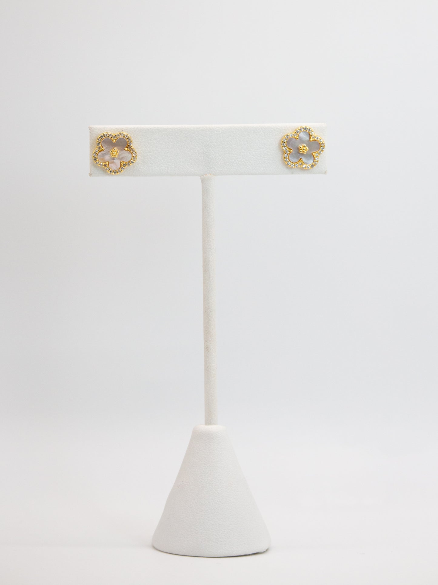 ARETES NICO