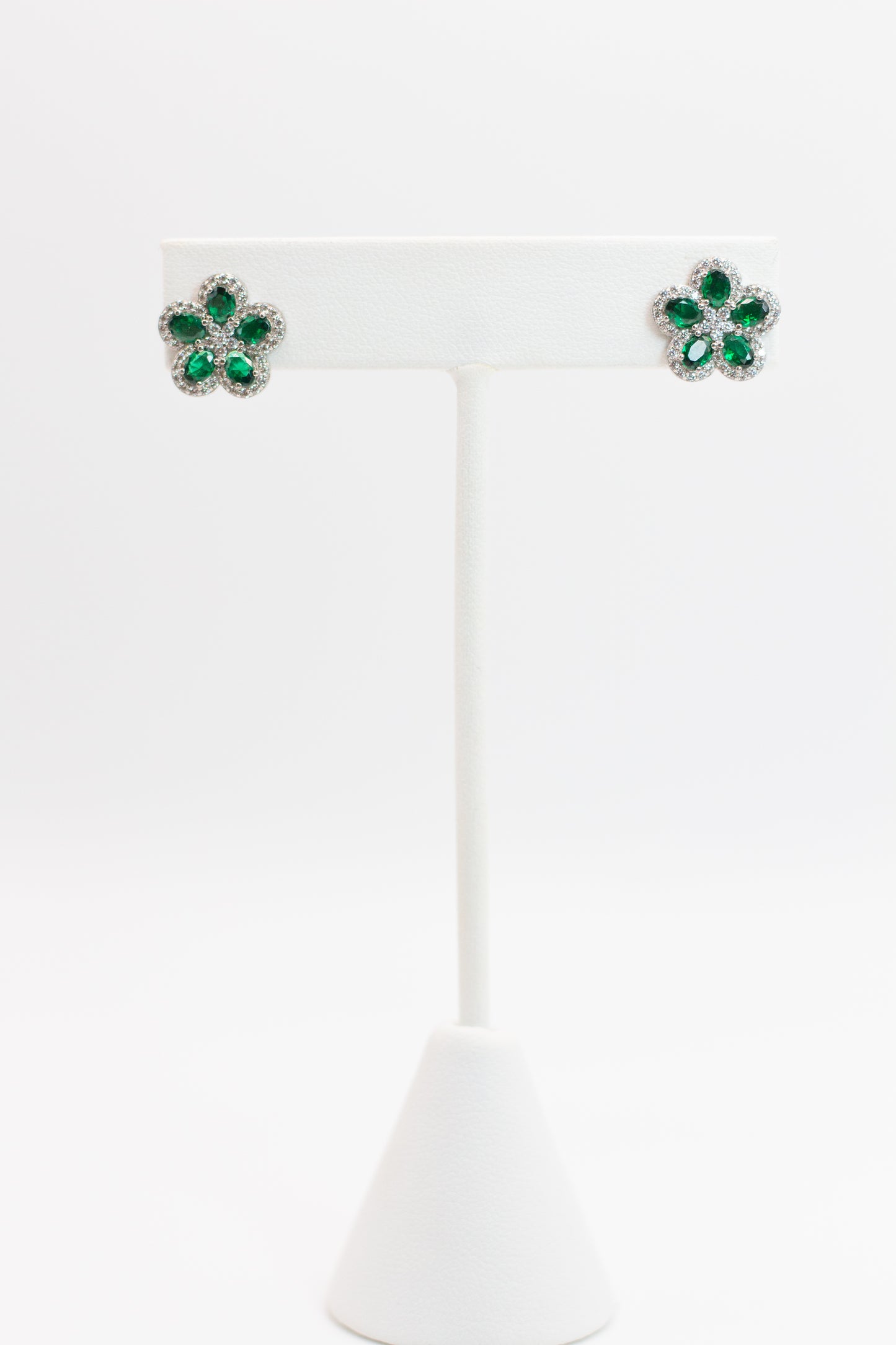 ARETES DE FLOR VERDE