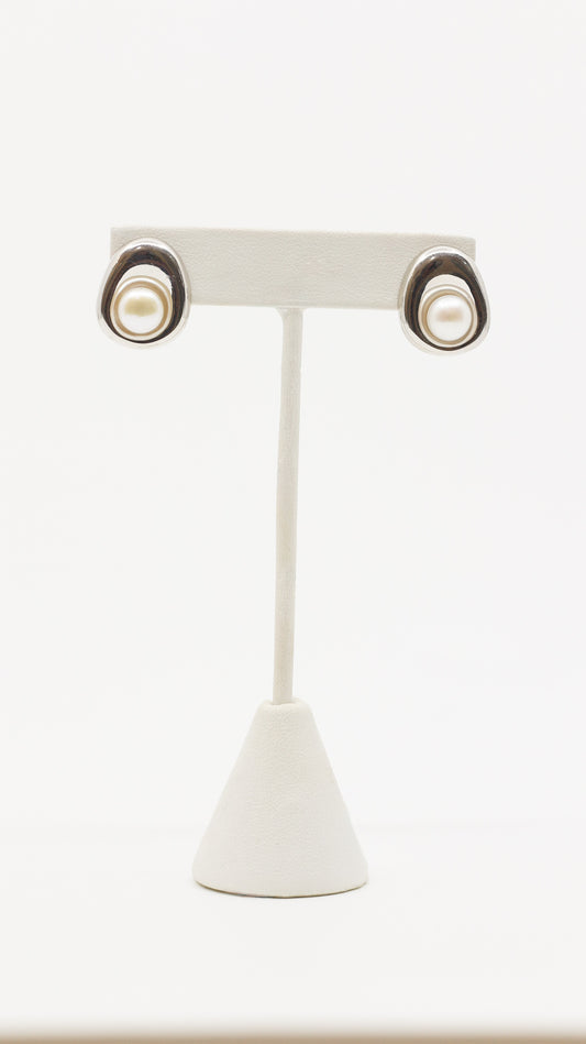 ARETES CHAPA Y PERLA