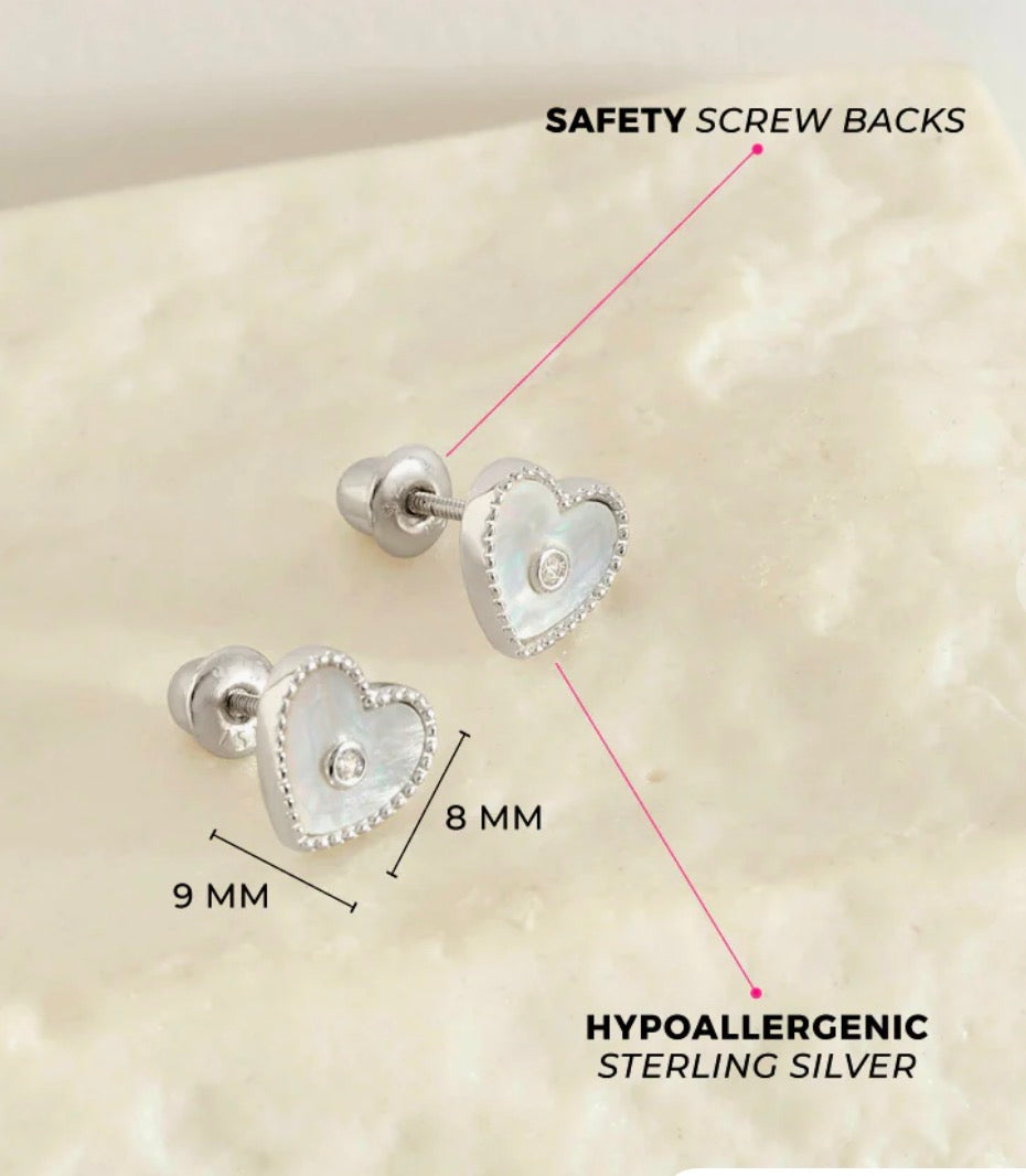 ARETES HEART SOLITARE