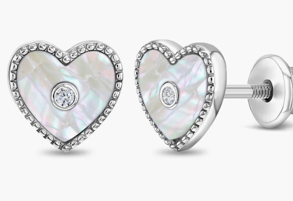 ARETES HEART SOLITARE