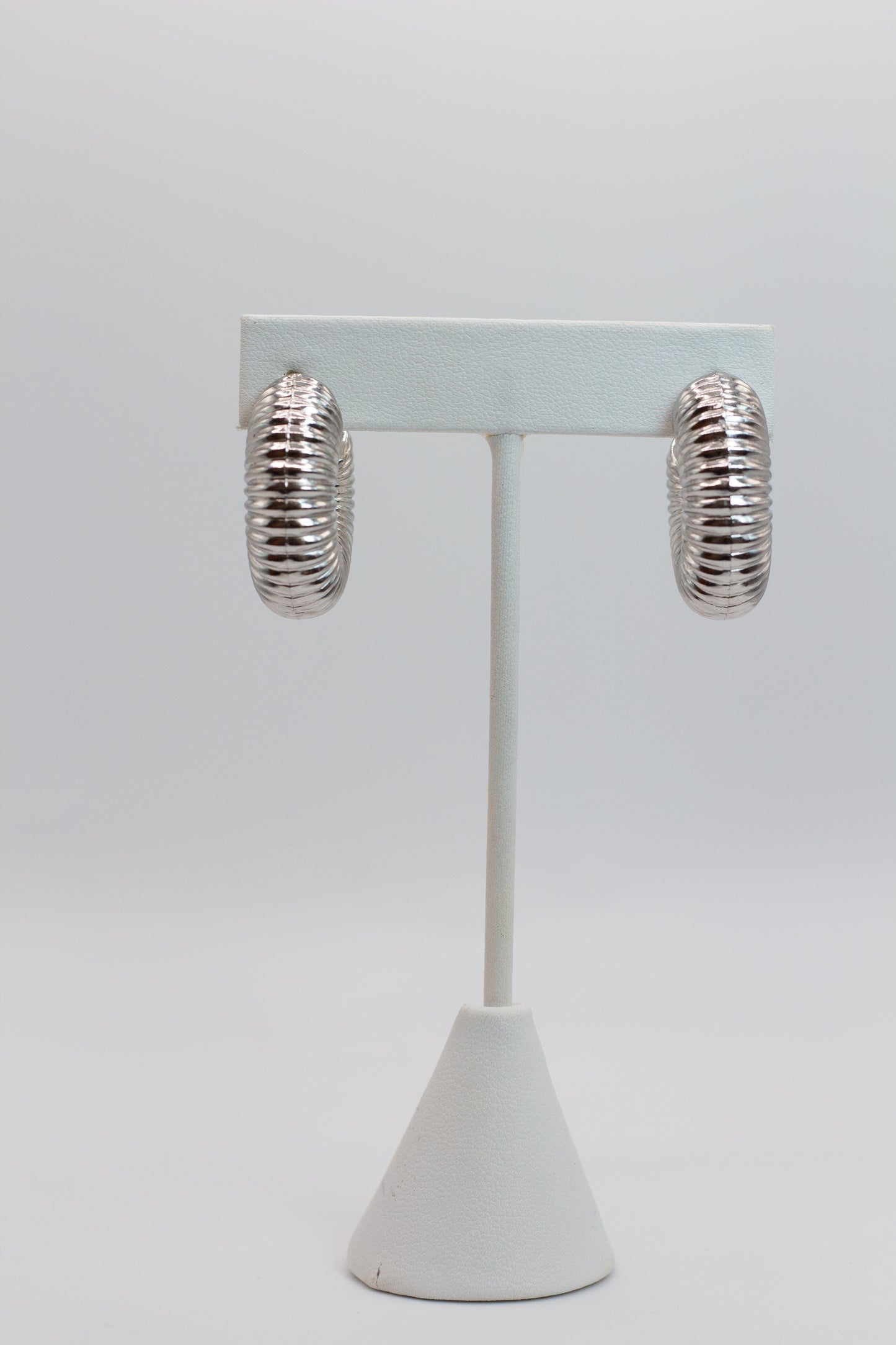 ARETES CHUNKY SILVER